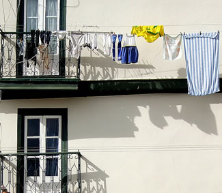 Portuguese clothesline